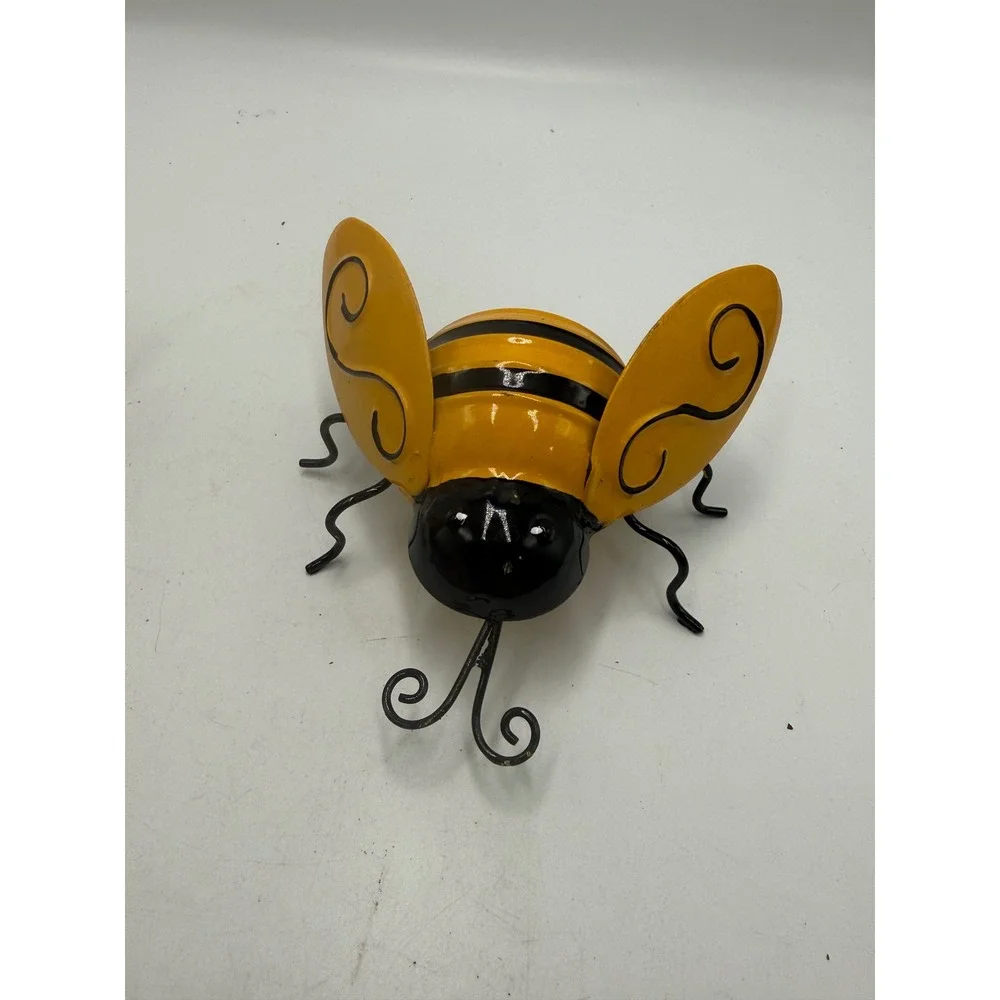 N/A handcrafted metal